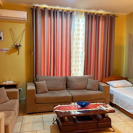 Jessie'S Apartments Durres Exterior photo