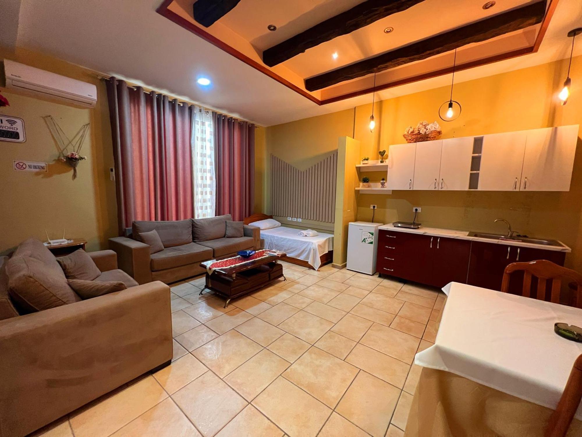 Jessie'S Apartments Durres Exterior photo