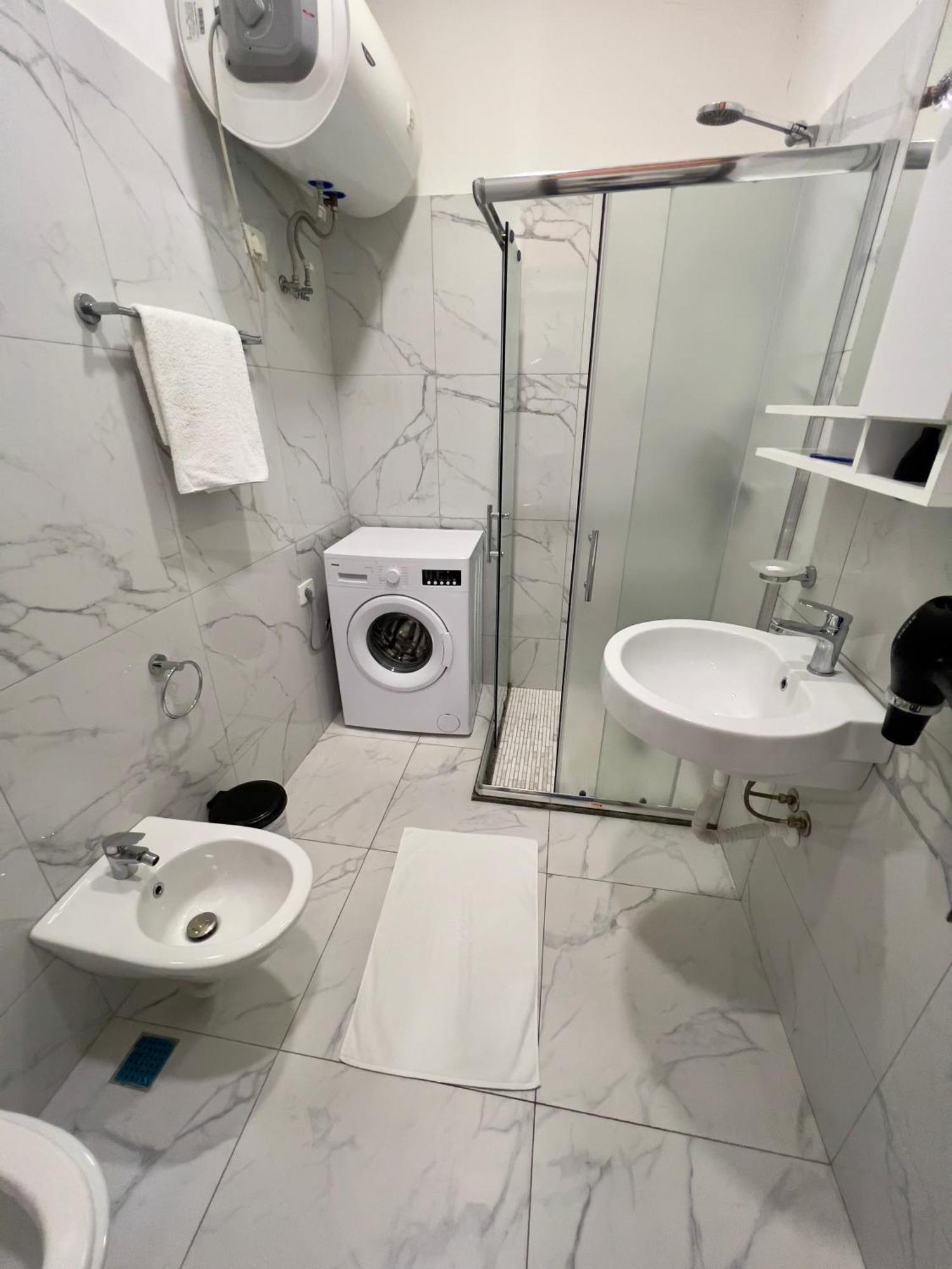 Jessie'S Apartments Durres Exterior photo
